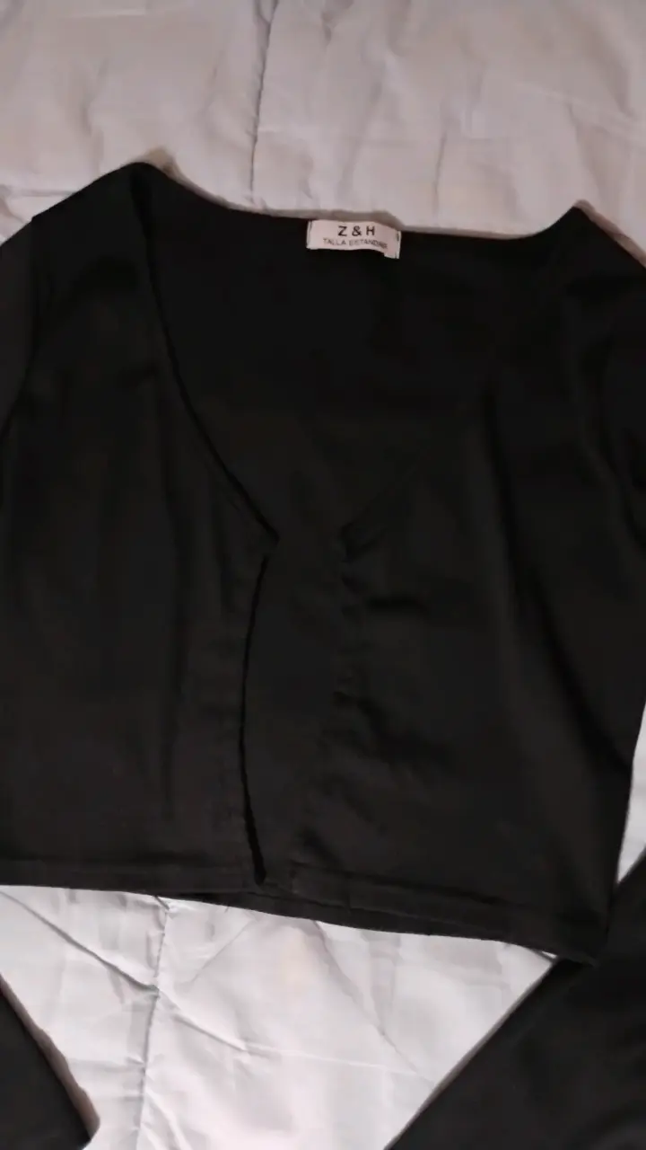 Polera negra manga larga Z&H - 2
