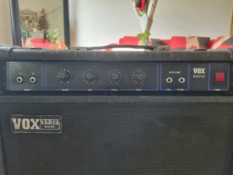 Amplificador de Bajo Vox Venue Bass 100 - 3