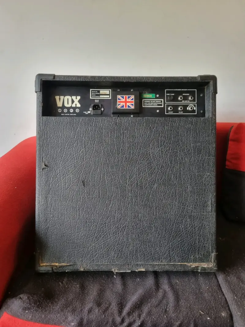 Amplificador de Bajo Vox Venue Bass 100 - 5
