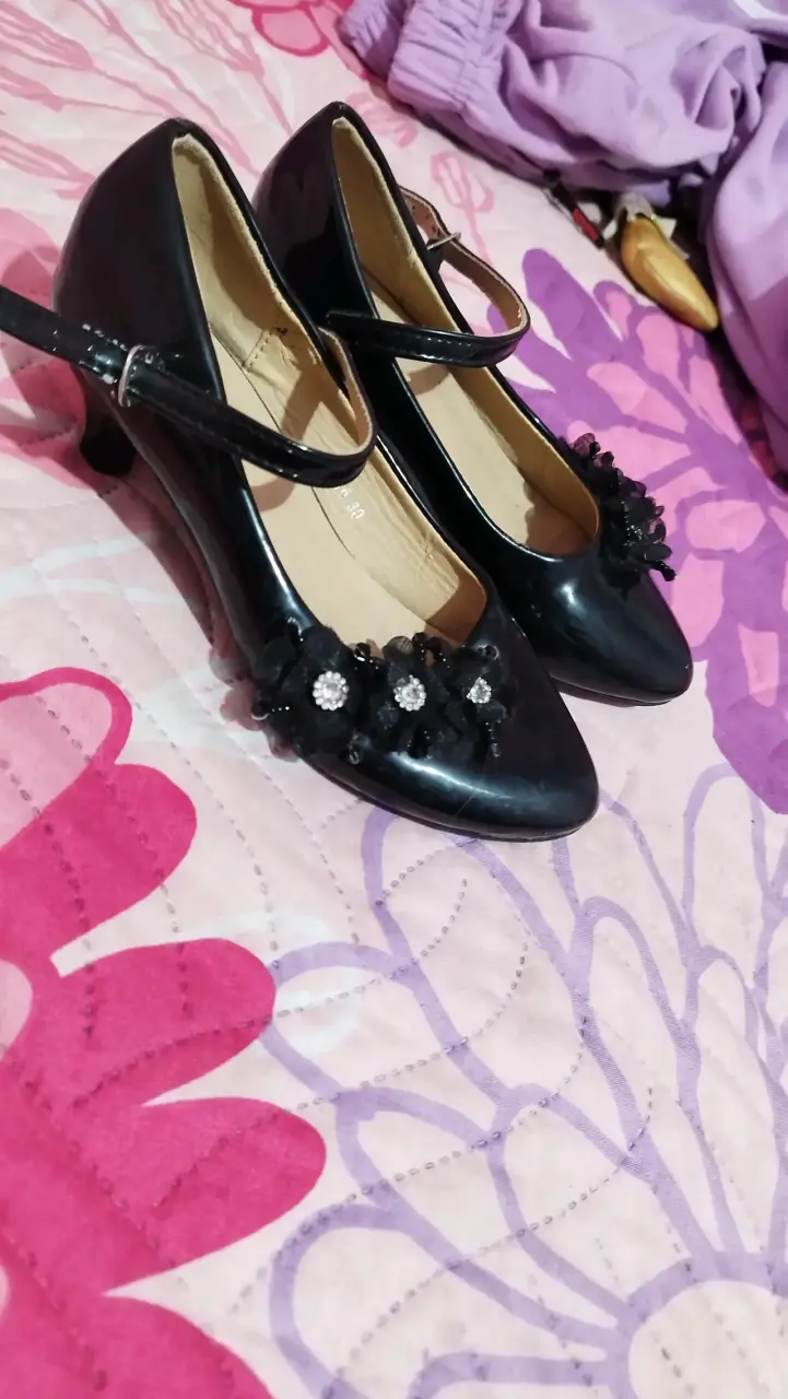 Zapatos de charol negro para niña T 30 - 2