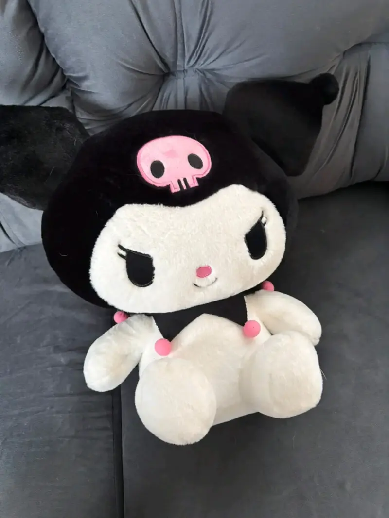 Peluche Kuromi blanco y negro