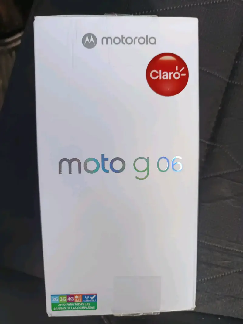 Smartphone Motorola Moto G06 con cámara dual - 2