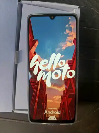 Smartphone Motorola Moto G06 con cámara dual - miniatura 3