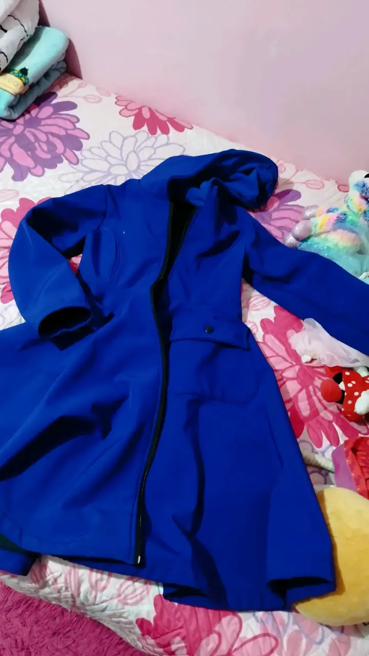 Abrigo azul con capucha para niña T12 - 2