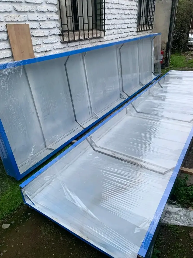 Caja de luz, estructura metálica y accesorio. - 1