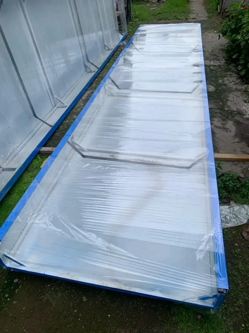 Caja de luz, estructura metálica y accesorio. - 3