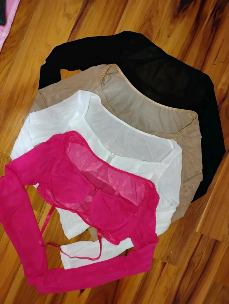 Conjunto de tops de malla en varios colores