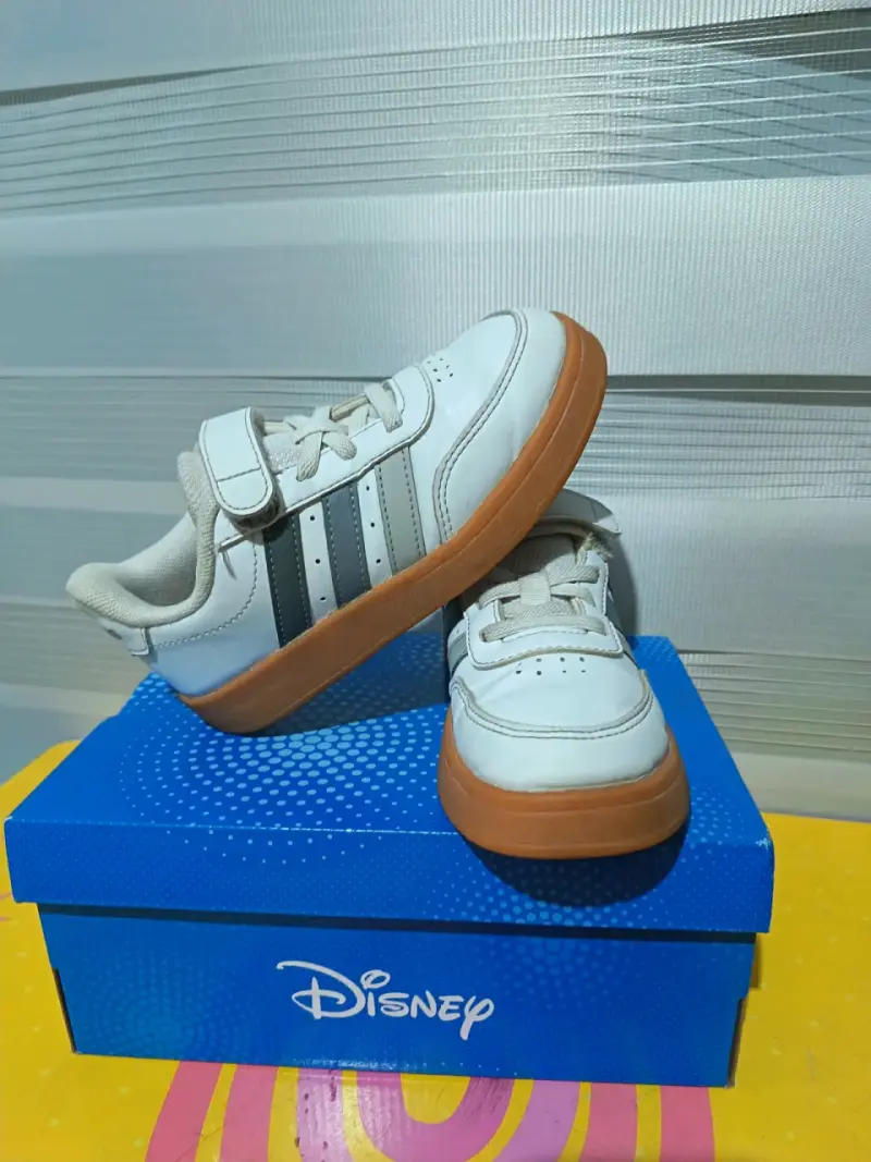 Zapatillas blancas número  29 - 2