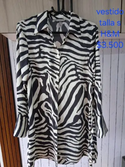 Abrigo negro con capucha Zara talla M - miniatura 3
