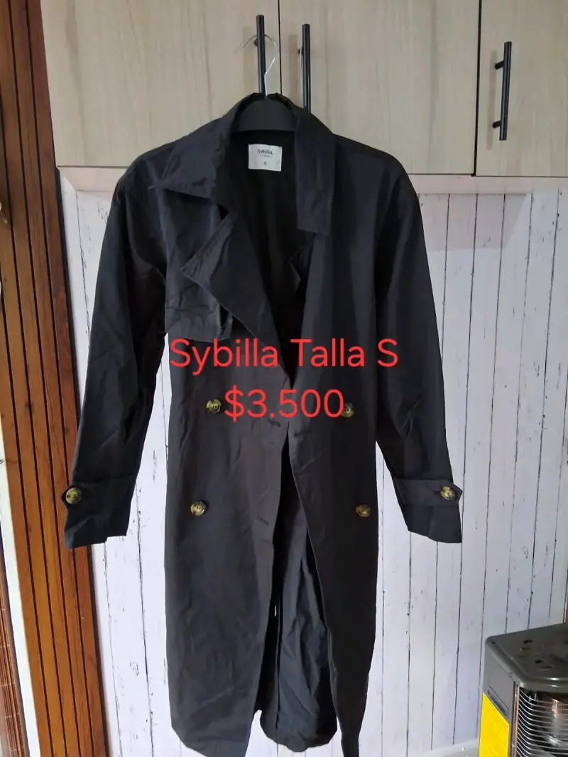 Abrigo negro con capucha Zara talla M - 4