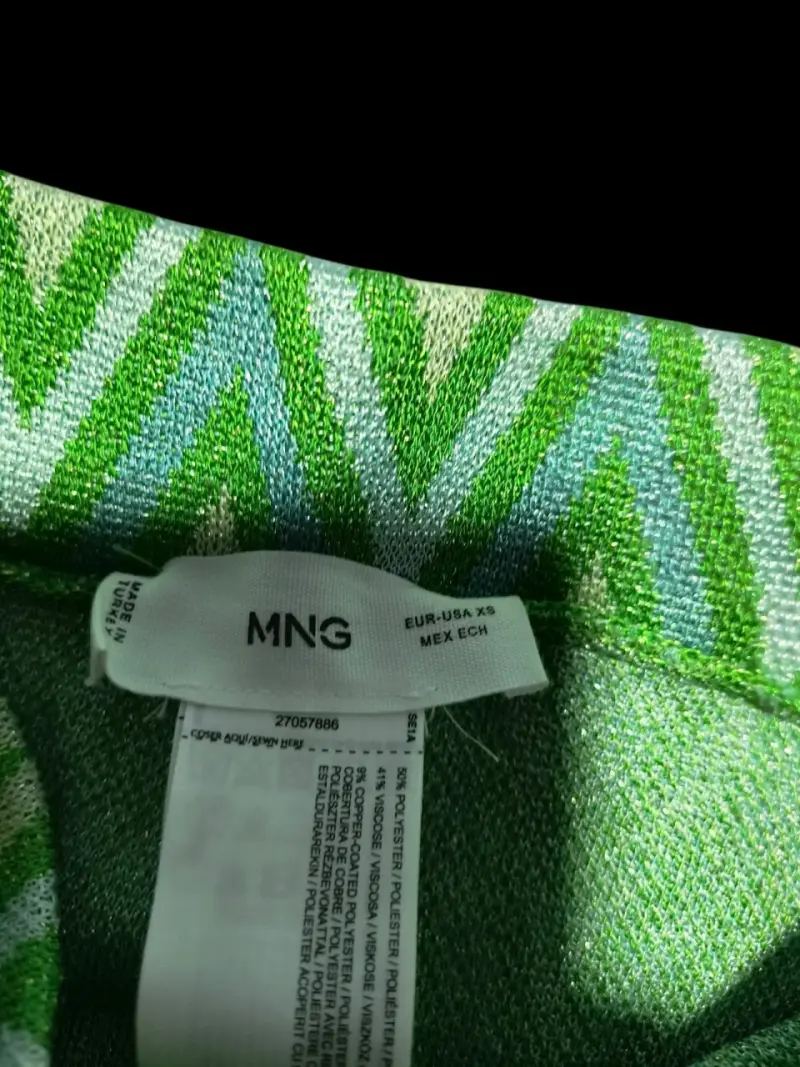 Pantalones acampanados verdes con diseño zigzag MNG - 4