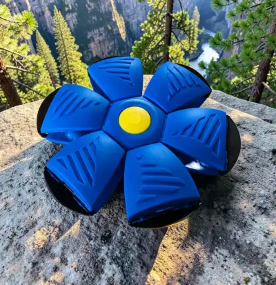 Pelota transformable con luces LED azul - miniatura 2