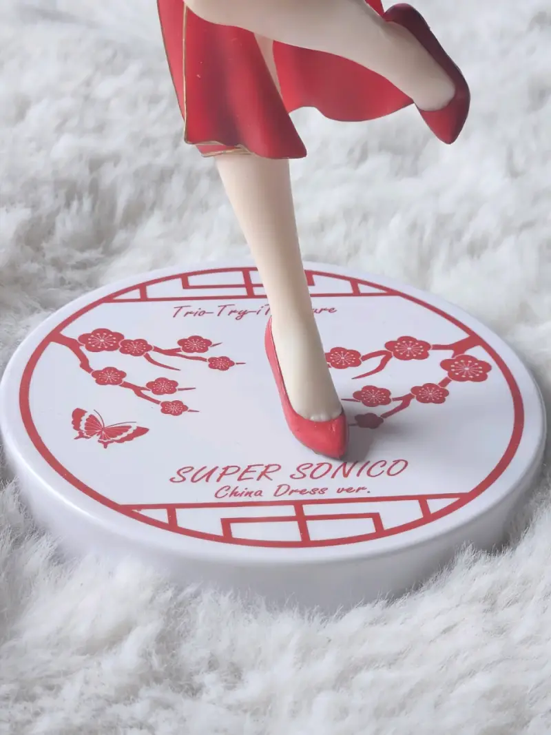 Figura de Super Sonico vestido rojo - 4