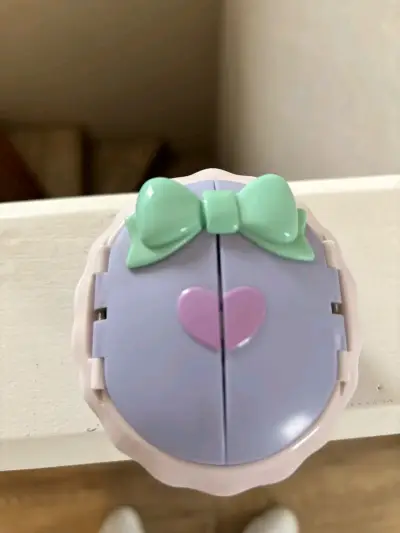 Llavero de colección Kuromi en estuche morado - miniatura 2