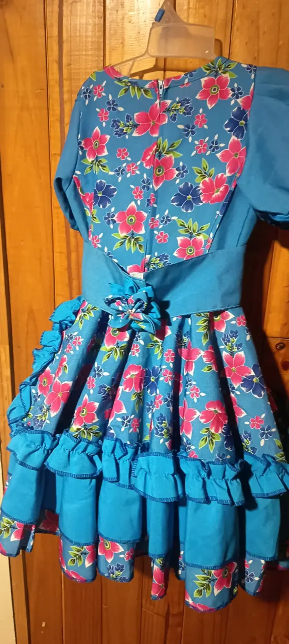 Vestido de cueca azul con flores para niña - 2