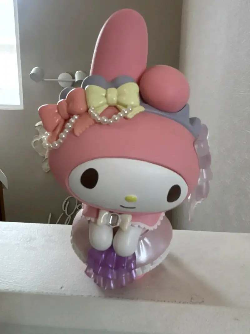 Figura decorativa My Melody con lazo y perlas