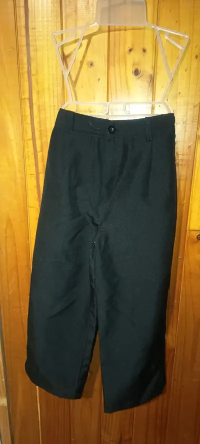 Traje de huaso elegante negro con chaqueta - miniatura 2