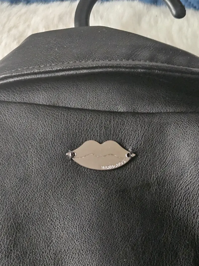 Chaqueta de cuero negra para mujer - 4