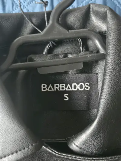Chaqueta de cuero negra para mujer - miniatura 5