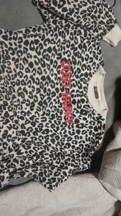 Polera estampada leopardo 'Just Happy' Zara - miniatura 1