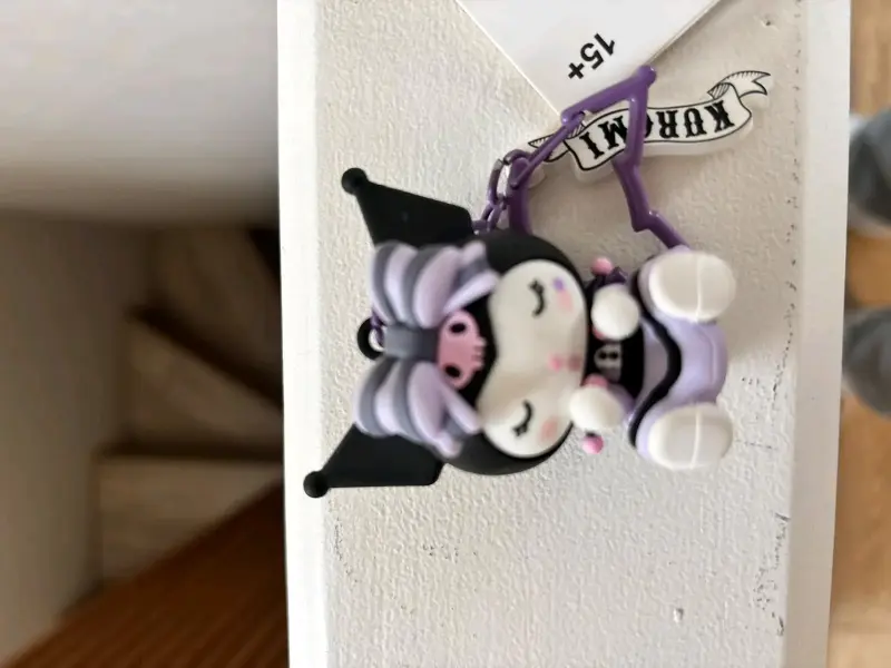 Llavero de personaje Kuromi en goma