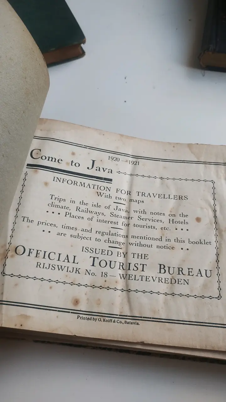 Colección de 5 libros antiguos variados - 5