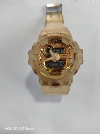 Reloj Casio G-Shock dorado resistente al agua - miniatura 5