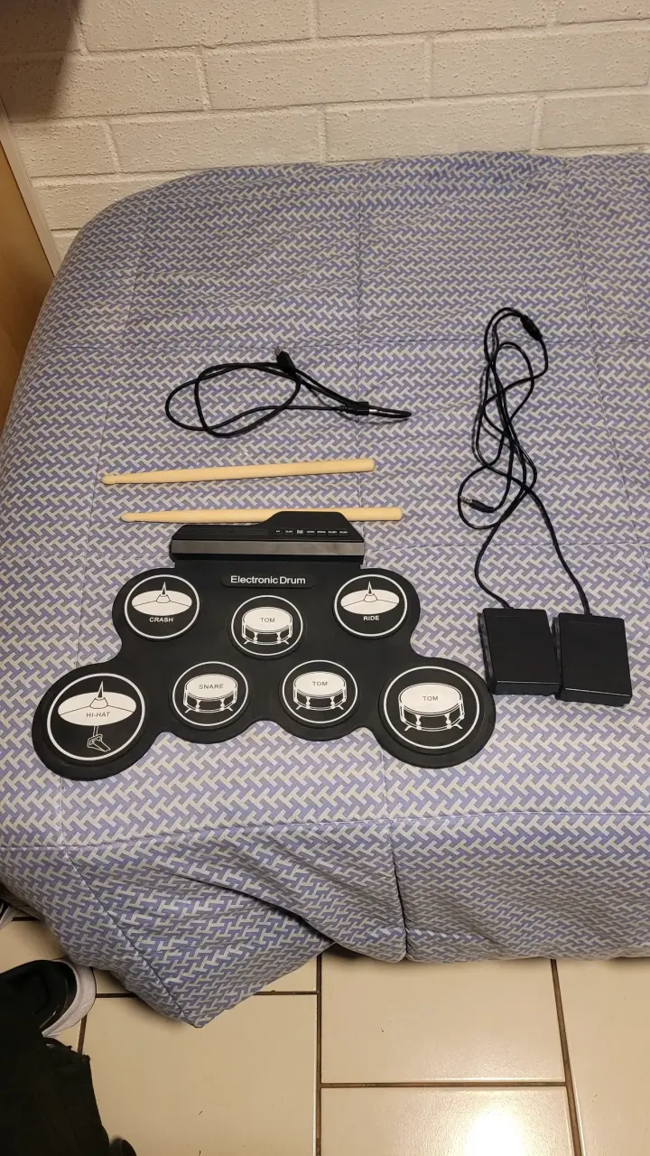 Batería Electrónica 7 pads 2 pedales. - 1