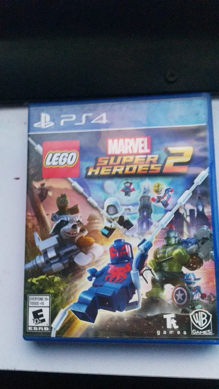 Juego PS4 LEGO Marvel Super Heroes 2 - 1