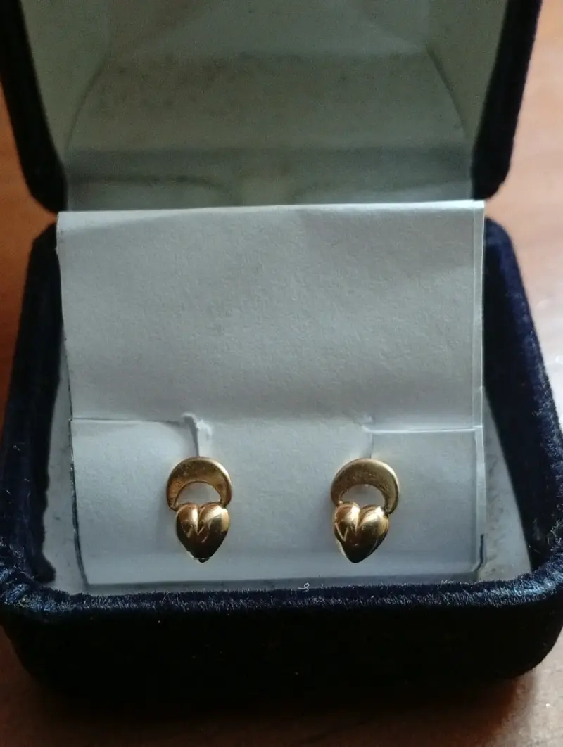 Aros de oro en forma de corazón - 2