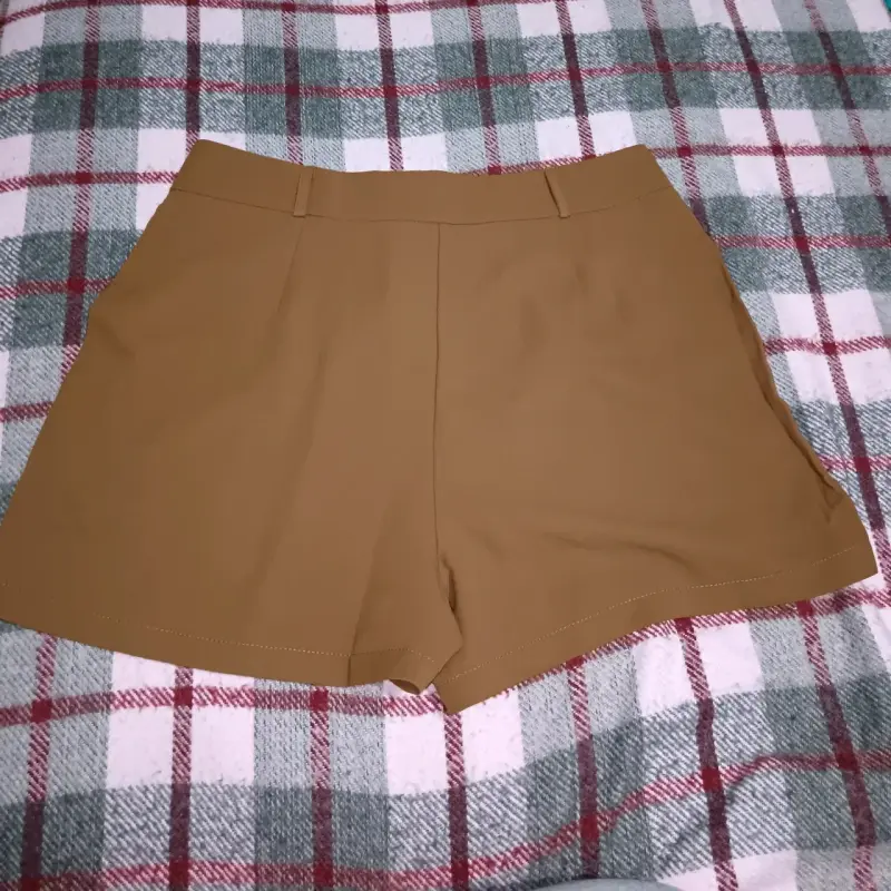 Shorts de mujer color camel - 2
