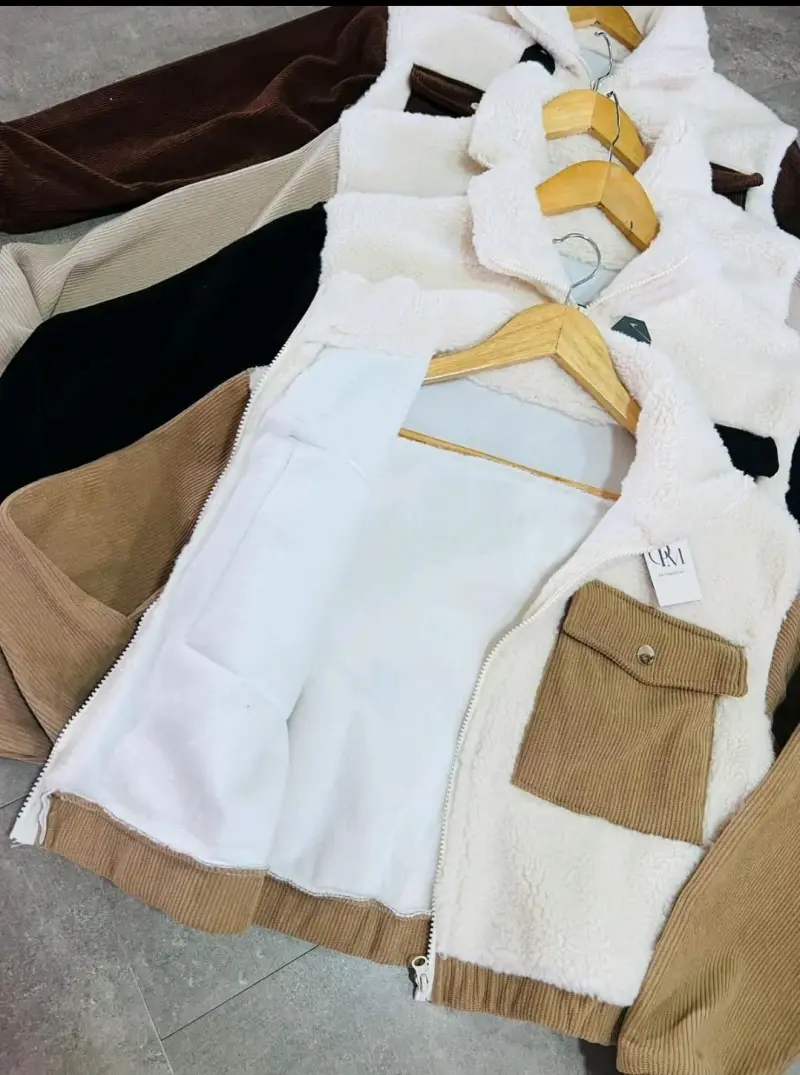 Chaqueta teddy con diseño moderno - 1