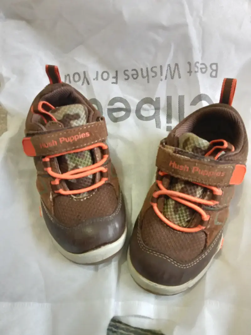 Zapatillas infantiles Hush Puppies marrones - 2