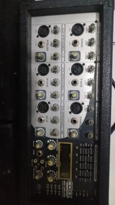 Amplificador y parlantes Coxx M813PUSB con ecualizador - miniatura 2