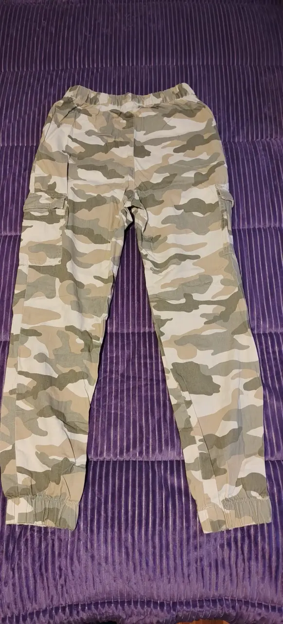 Pantalones cargo camuflados para mujer - 3