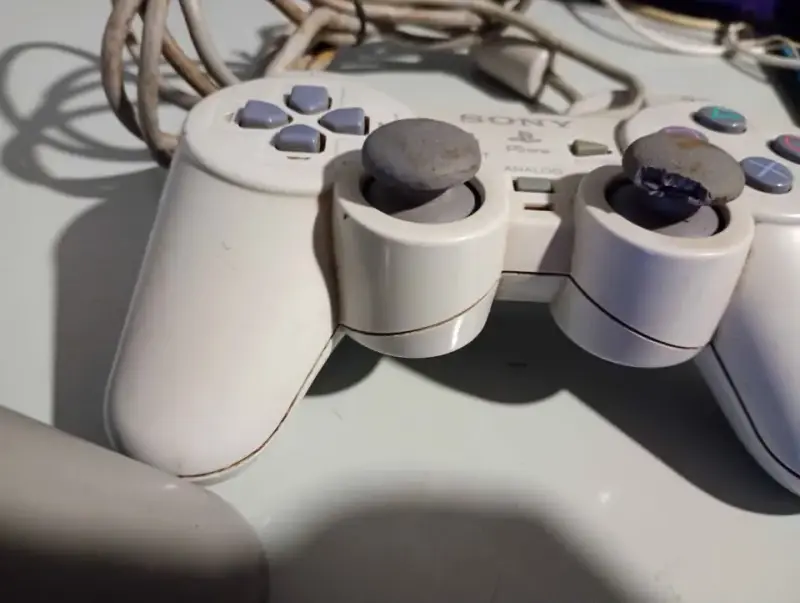Lote Pack Dos Joysticks originales para reparar - 2