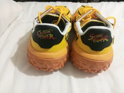 Zapatillas Onitsuka Tiger Amarillas Edición Street Fighter - miniatura 4