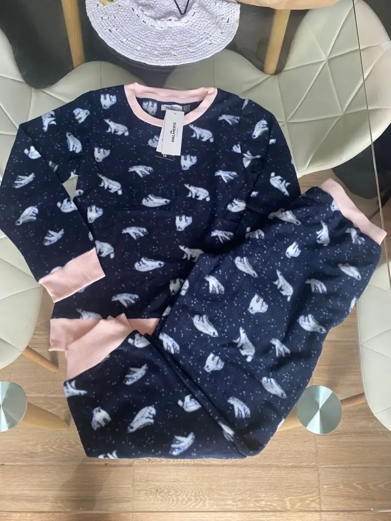 Pijama micropolar para niña con diseño de osos