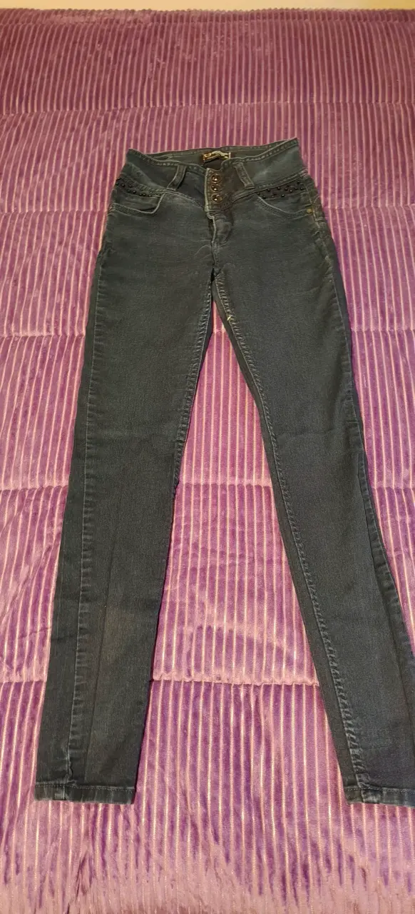 Jeans ajustados de mujer color azul. - 2