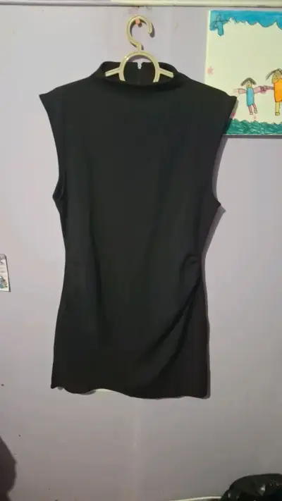 Vestido negro sin mangas talla M-L - miniatura 1