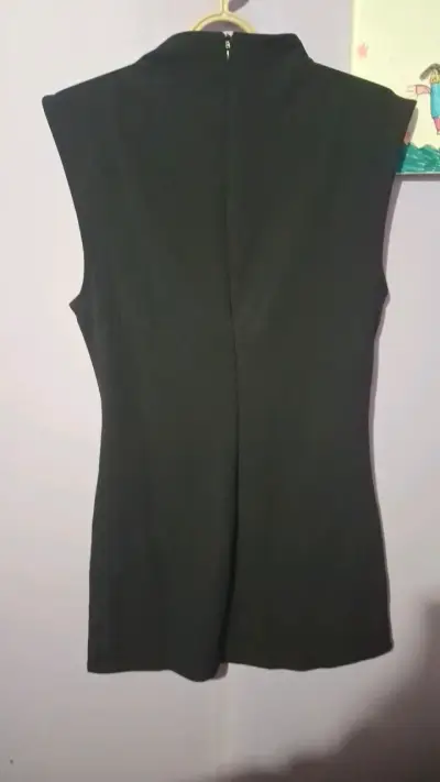 Vestido negro sin mangas talla M-L - miniatura 3