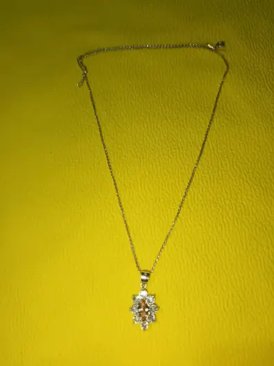 Collar de plata con colgante lady - miniatura 2