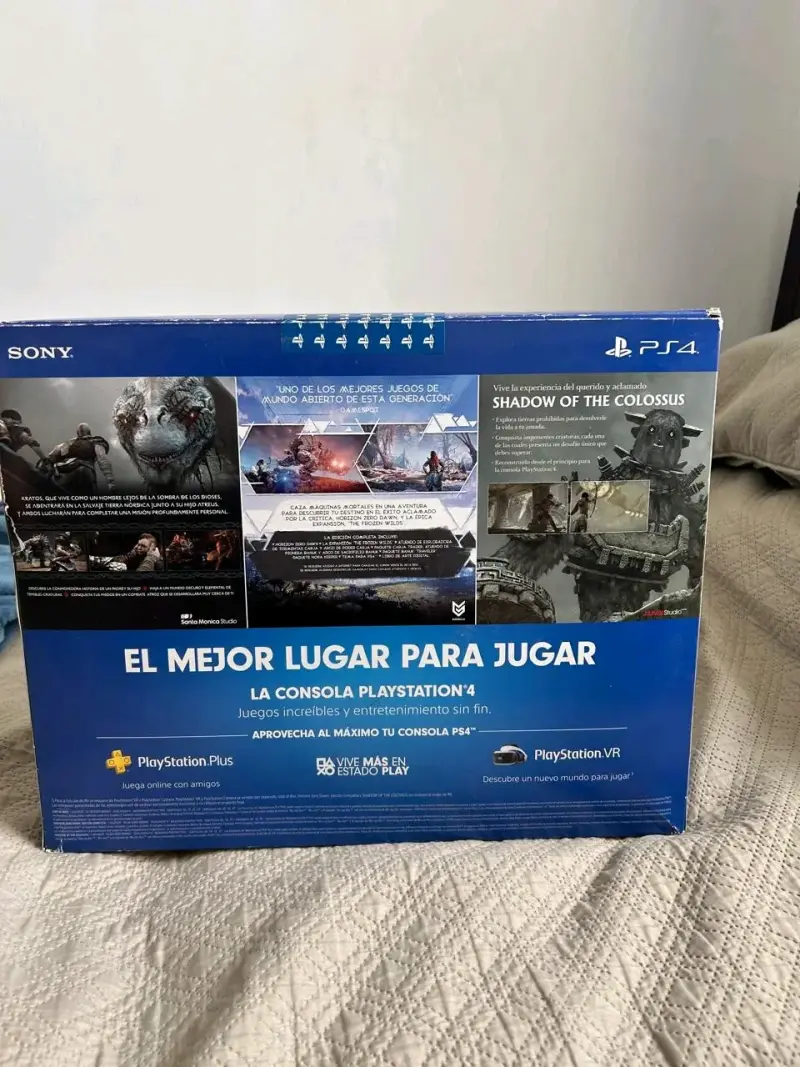 Consola Sony PS4 1TB con 3 juegos incluidos - 6