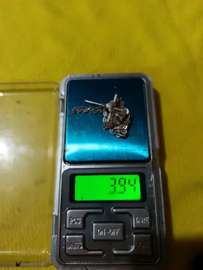 colgante de cruz con cadena de plata - miniatura 3