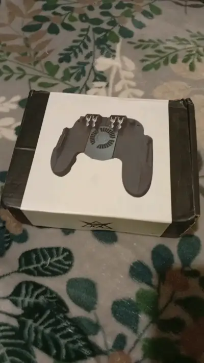 Controlador de juego con ventilador integrado - miniatura 1