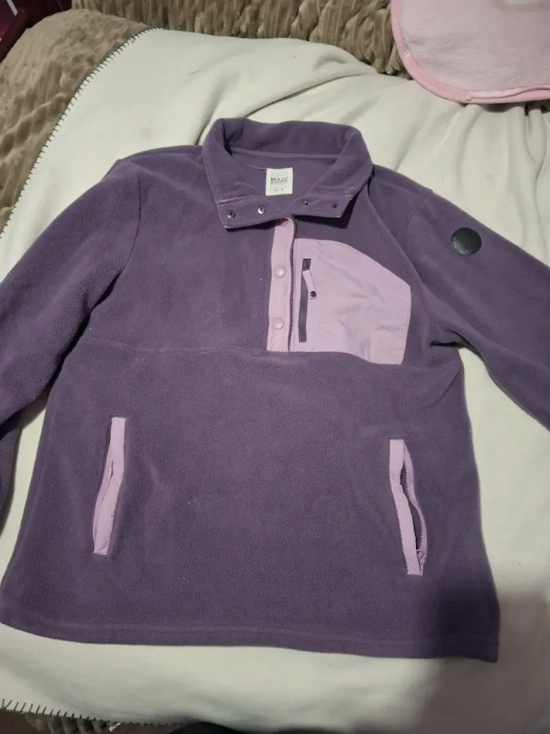 Polar morado con bolsillo frontal maui
