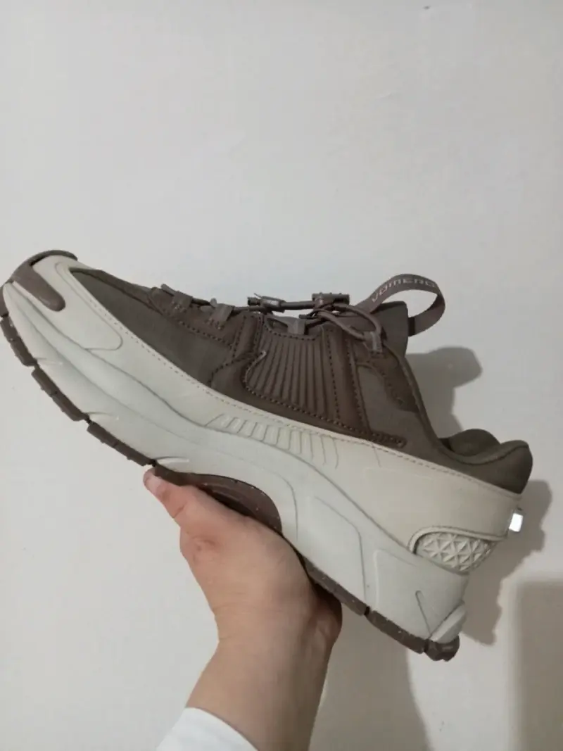 Zapatillas deportivas Nike vomero roam - 1