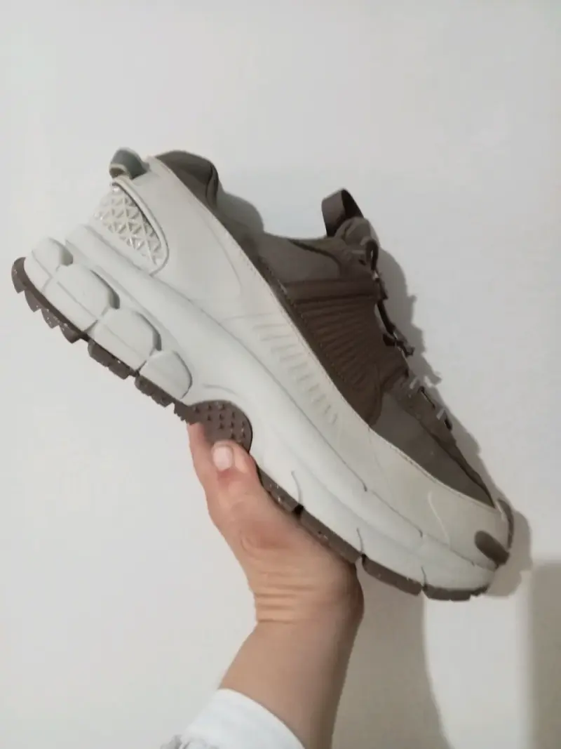 Zapatillas deportivas Nike vomero roam - 2