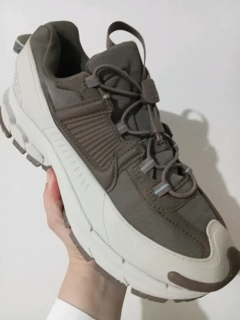 Zapatillas deportivas Nike vomero roam - 6