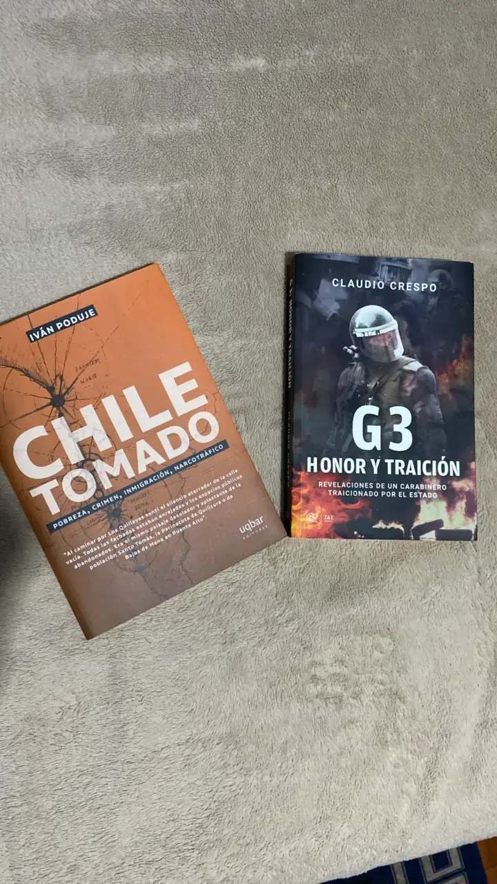 Libros 'Chile Tomado' y 'G3 Honor y Traición' - 1